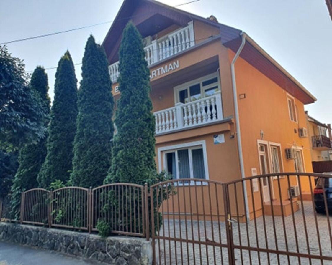 Birta Apartman Hajduszoboszlo Ngoại thất bức ảnh