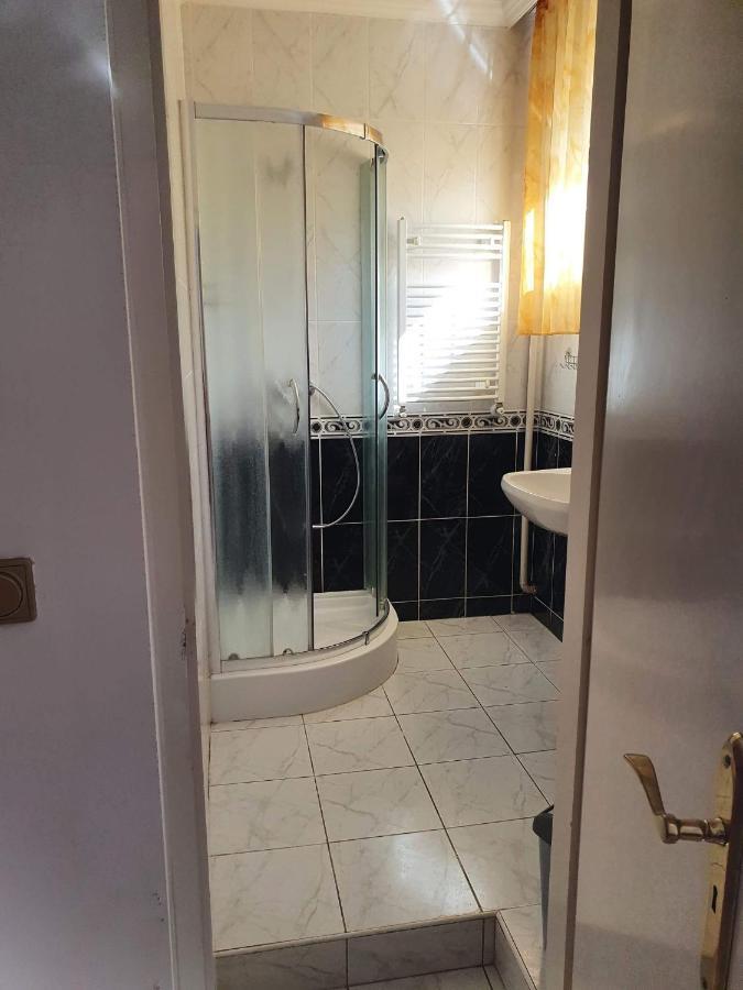 Birta Apartman Hajduszoboszlo Ngoại thất bức ảnh