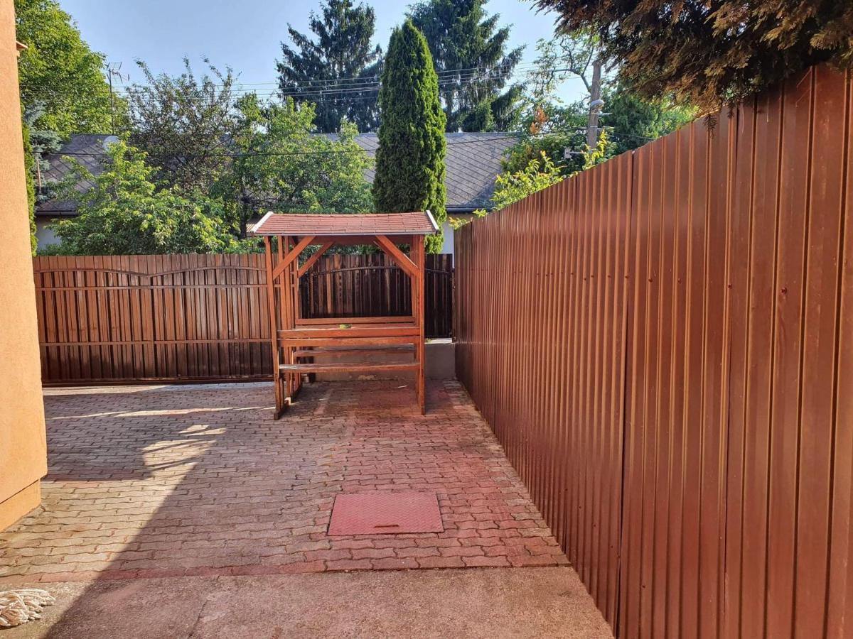 Birta Apartman Hajduszoboszlo Ngoại thất bức ảnh