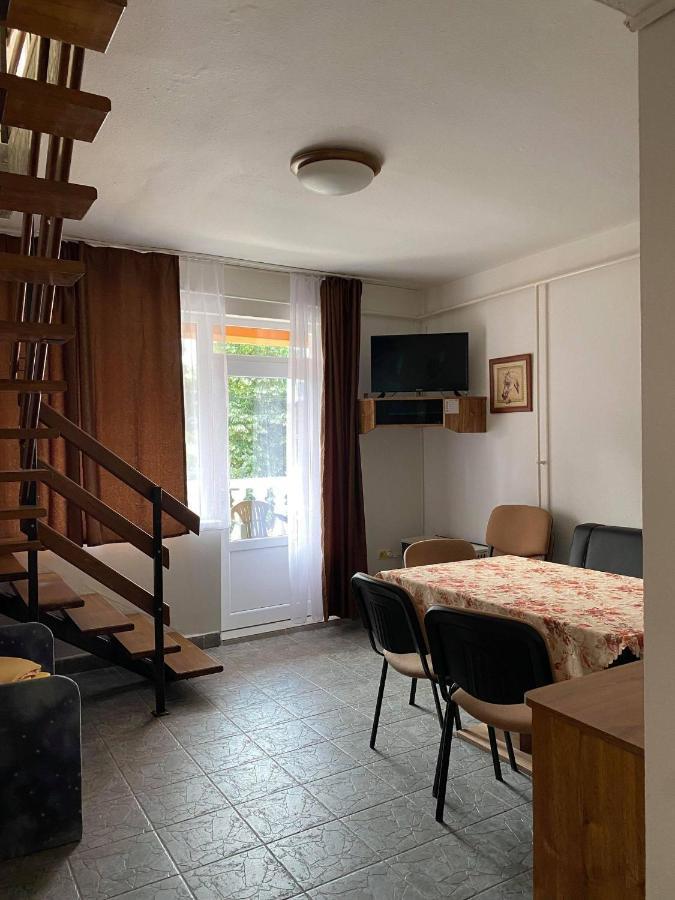 Birta Apartman Hajduszoboszlo Ngoại thất bức ảnh